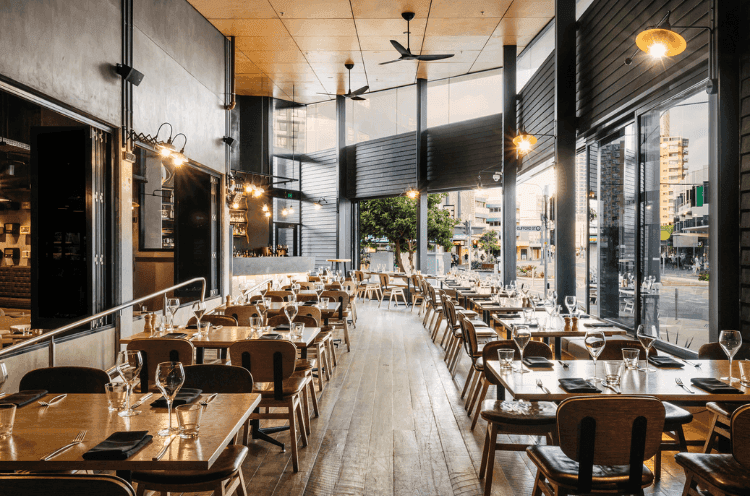 cliffords grill and bar voco gold coast