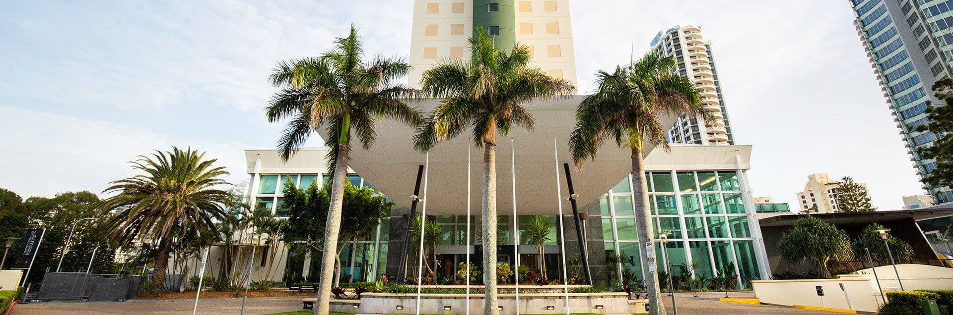 Hotel & Spa Surfers Paradise: voco™ Gold Coast Hotel