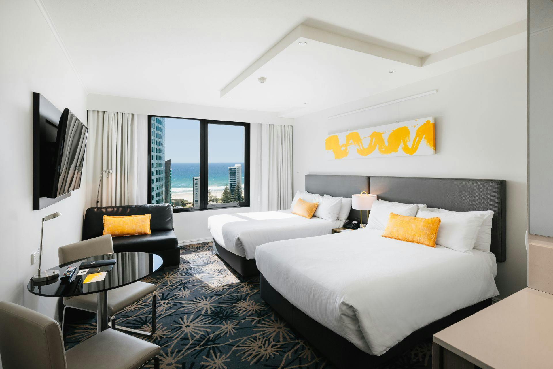 hotel-room-overlooking-ocean