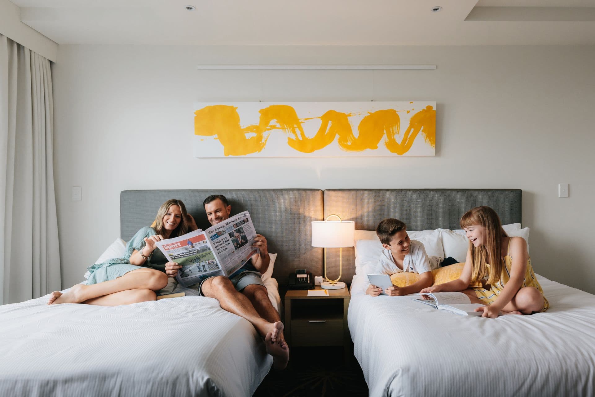 family-in-hotel-room