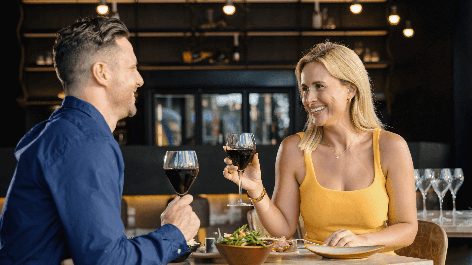 couple-enjoying-meal-at-social-house-gold-coast