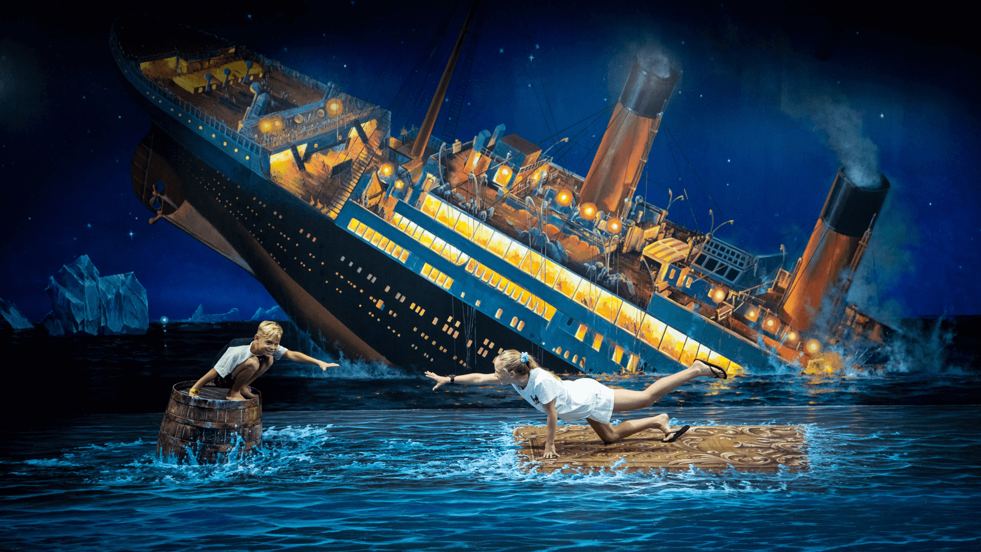 kids-posing-titanic-art-display